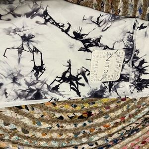 Woman’s leggings size medium